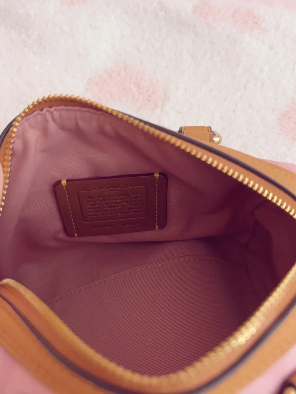 COACH mini Rowan powder pink